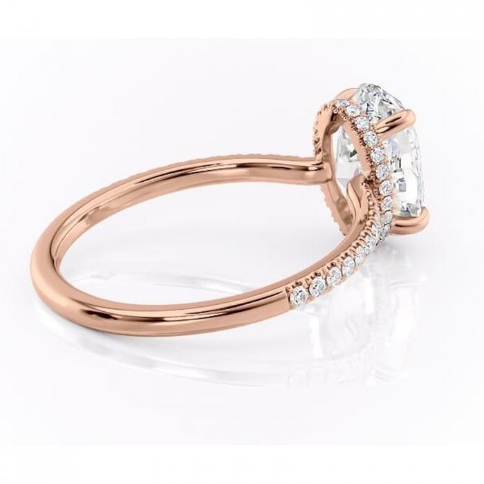 Inel de logodnă Arabella din aur Rose 14kt cu moissanite tăietură ovală – Montură pavé rafinată pentru profil jos | Personalizează și configurează gratuit online [3]