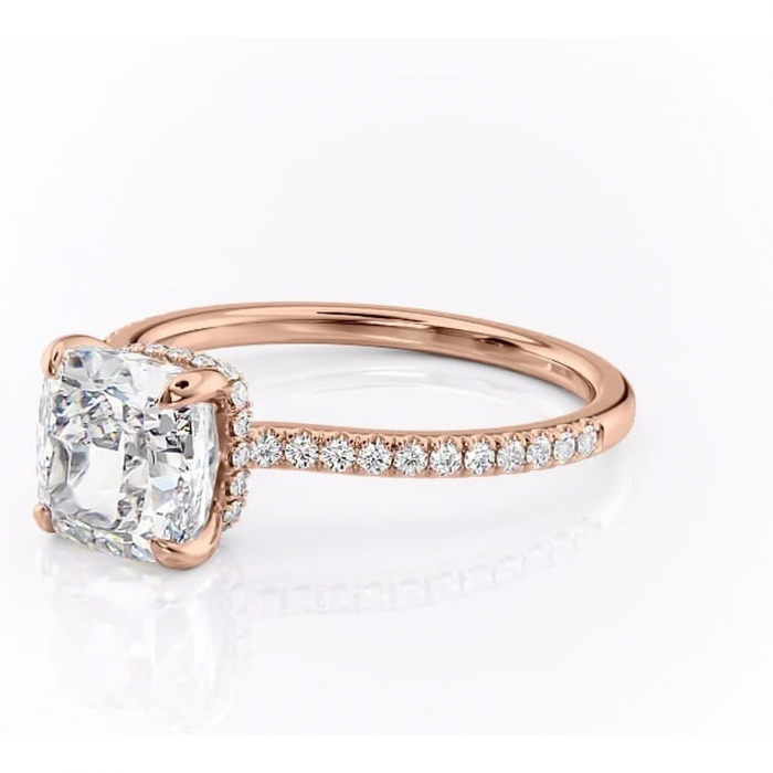 Inel de logodnă Arabella din aur Rose 18kt cu moissanite tăietură pernă – Montură pavé rafinată pentru profil jos | Personalizează și configurează gratuit online [7]