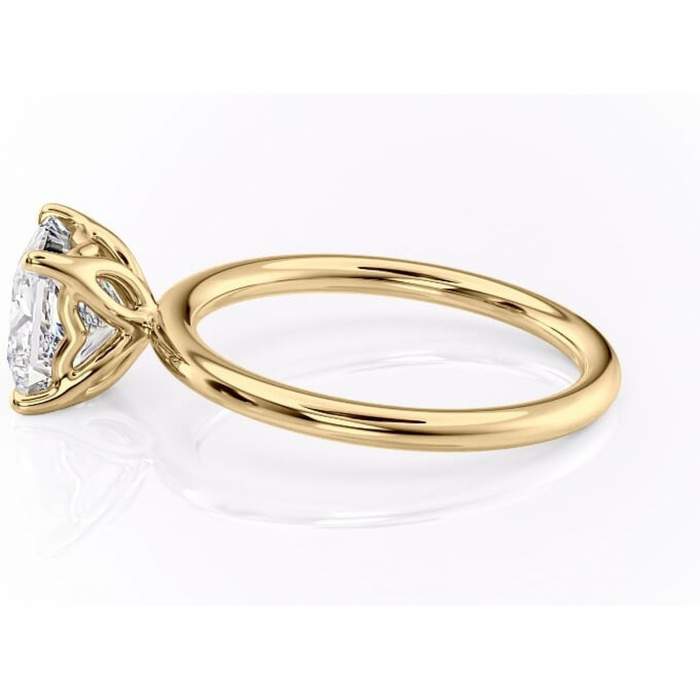 Inel de logodnă Arabeth din aur Galben 14kt cu moissanite tăietură princess – Solitar rafinată pentru profil înalt | Personalizează și configurează gratuit online [6]