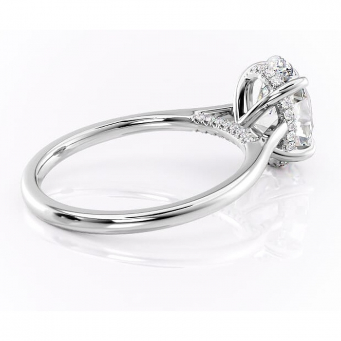 Inel de logodnă Aria din aur Alb 14kt cu moissanite tăietură ovală – Solitar rafinată pentru profil înalt | Personalizează și configurează gratuit online [3]