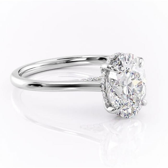 Inel de logodnă Aria din aur Alb 14kt cu moissanite tăietură ovală – Solitar rafinată pentru profil înalt | Personalizează și configurează gratuit online [1]