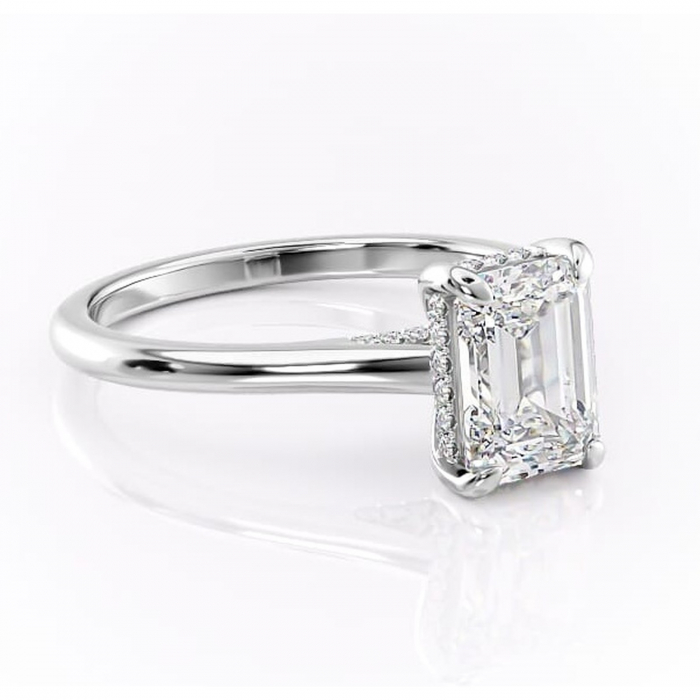 Inel de logodnă Aria din aur Alb 14kt cu moissanite tăietură smarald – Solitar rafinată pentru profil înalt | Personalizează și configurează gratuit online [1]
