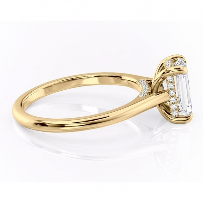 Inel de logodnă Aria din aur Galben 18kt cu moissanite tăietură smarald – Solitar rafinată pentru profil înalt | Personalizează și configurează gratuit online [2]