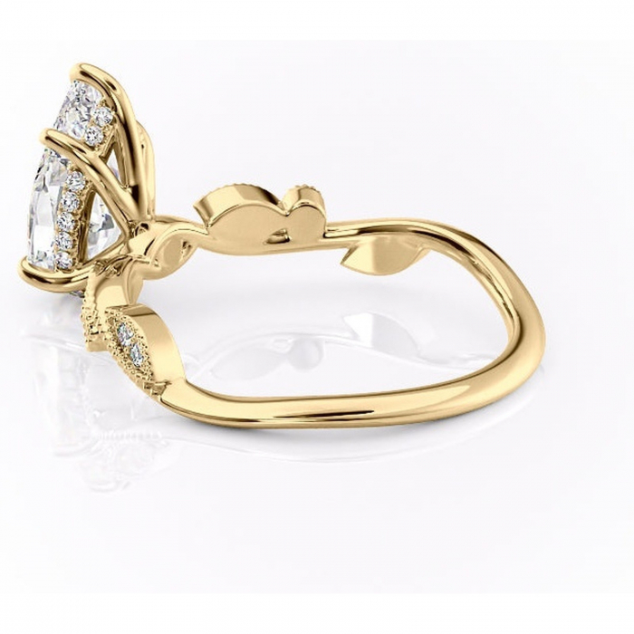 Inel de logodnă Aurelia din aur Galben 18kt cu moissanite tăietură pară – Pietre laterale rafinată pentru profil înalt | Personalizează și configurează gratuit online [5]