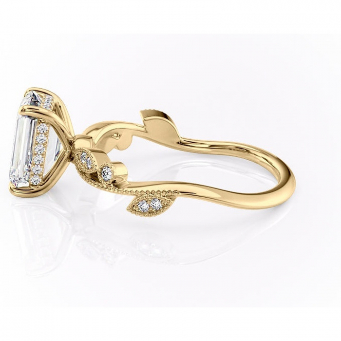 Inel de logodnă Aurelia din aur Galben 14kt cu moissanite tăietură smarald – Pietre laterale rafinată pentru profil înalt | Personalizează și configurează gratuit online [6]