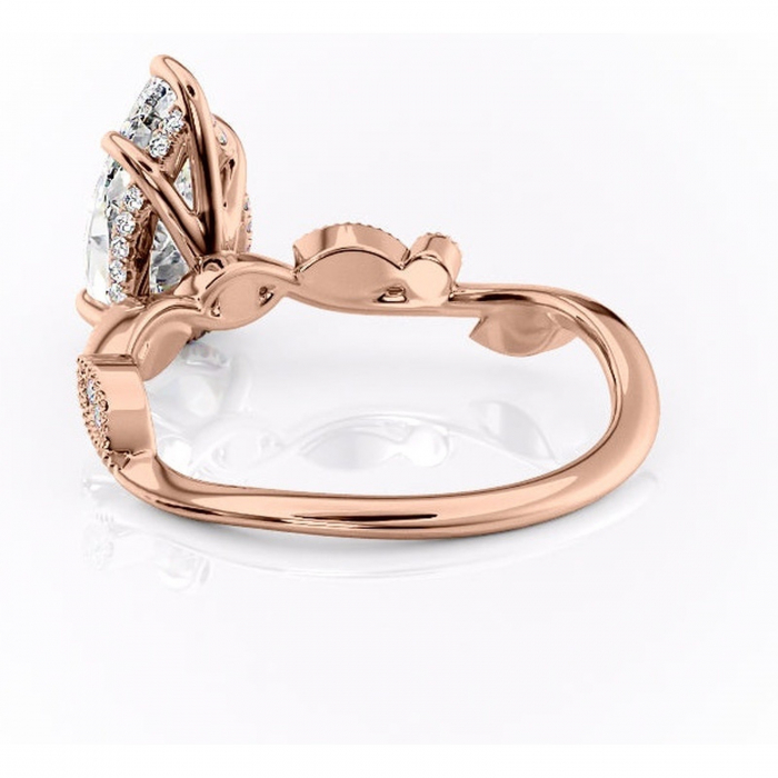 Inel de logodnă Aurelia din aur Rose 18kt cu moissanite tăietură pară – Pietre laterale rafinată pentru profil înalt | Personalizează și configurează gratuit online [4]