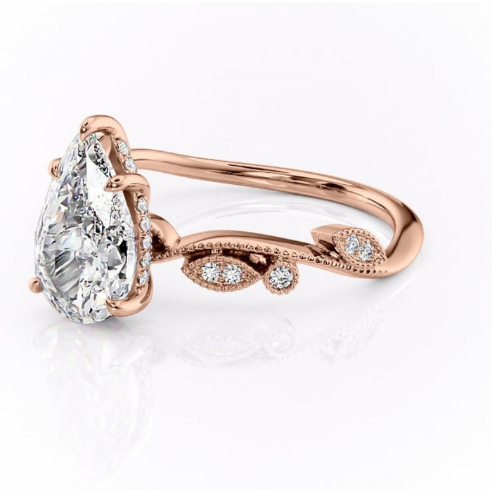 Inel de logodnă Aurelia din aur Rose 18kt cu moissanite tăietură pară – Pietre laterale rafinată pentru profil înalt | Personalizează și configurează gratuit online [7]