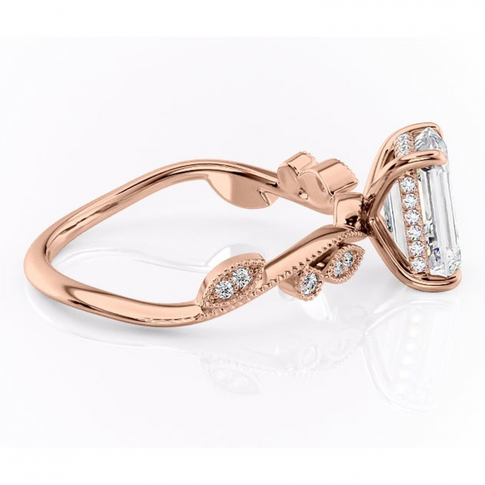Inel de logodnă Aurelia din aur Rose 14kt cu moissanite tăietură smarald – Pietre laterale rafinată pentru profil înalt | Personalizează și configurează gratuit online [2]