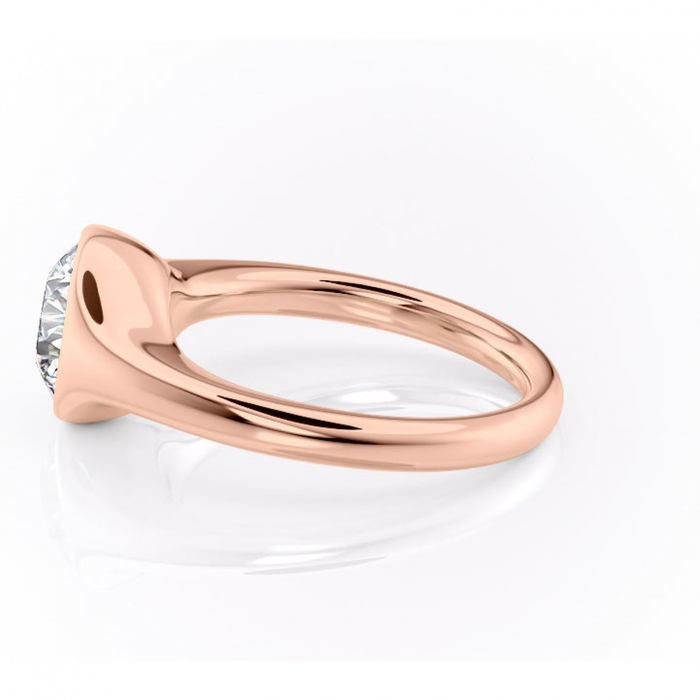 Inel de logodnă Avenelle din aur Rose 14kt cu moissanite tăietură rotundă – Montură închisă rafinată pentru solitar | Personalizează și configurează gratuit online [6]
