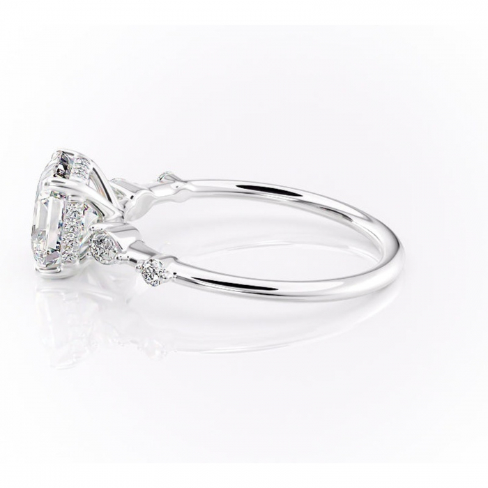 Inel de logodnă Azalea din aur Alb 14kt cu moissanite tăietură asscher – Montură cu trei pietre rafinată pentru profil mediu | Personalizează și configurează gratuit online [6]