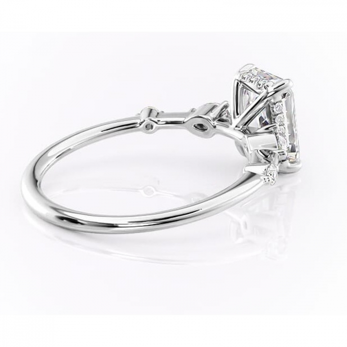 Inel de logodnă Azalea din aur Alb 18kt cu moissanite tăietură radiantă – Montură cu trei pietre rafinată pentru profil mediu | Personalizează și configurează gratuit online [3]