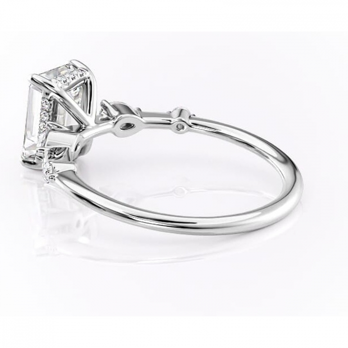 Inel de logodnă Azalea din aur Alb 14kt cu moissanite tăietură smarald – Montură cu trei pietre rafinată pentru profil mediu | Personalizează și configurează gratuit online [5]