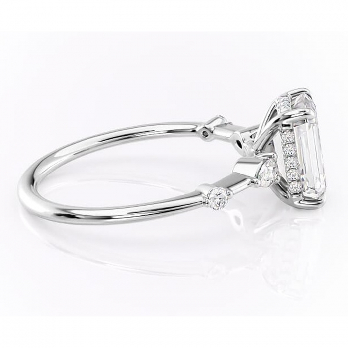 Inel de logodnă Azalea din aur Alb 14kt cu moissanite tăietură smarald – Montură cu trei pietre rafinată pentru profil mediu | Personalizează și configurează gratuit online [2]