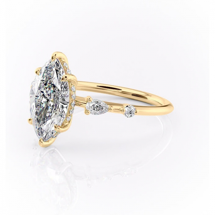 Inel de logodnă Azalea din aur Galben 14kt cu moissanite tăietură marquise – Montură cu trei pietre rafinată pentru profil mediu | Personalizează și configurează gratuit online [7]