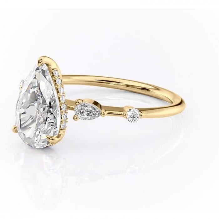 Inel de logodnă Azalea din aur Galben 14kt cu moissanite tăietură pară – Montură cu trei pietre rafinată pentru profil mediu | Personalizează și configurează gratuit online [7]