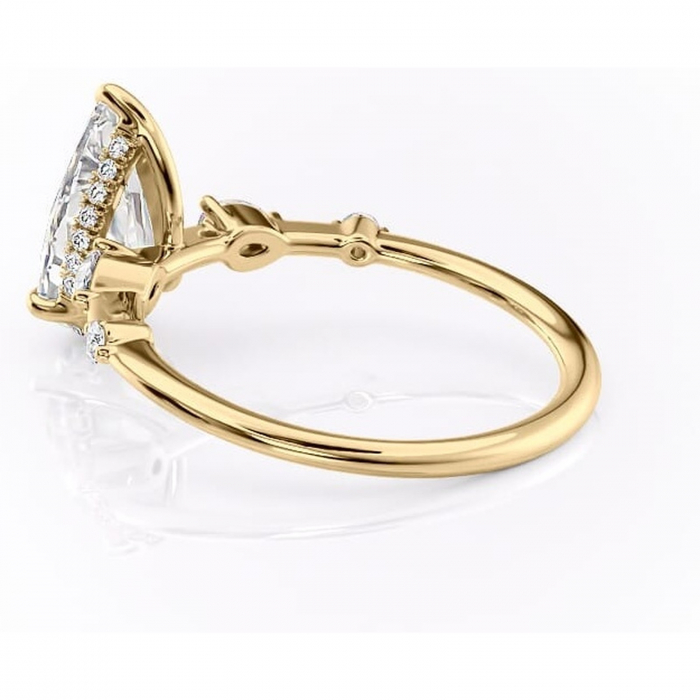 Inel de logodnă Azalea din aur Galben 14kt cu moissanite tăietură pară – Montură cu trei pietre rafinată pentru profil mediu | Personalizează și configurează gratuit online [5]