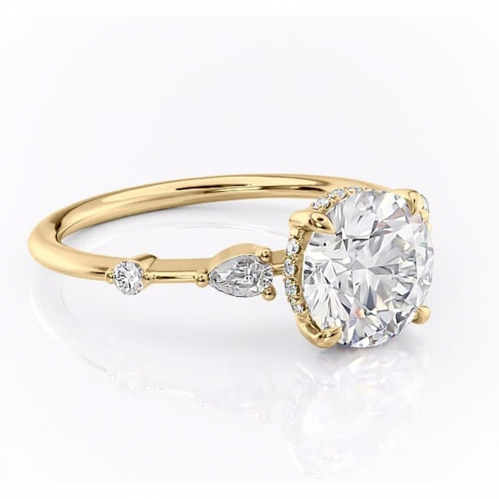 Inel de logodnă Azalea din aur Galben 14kt cu moissanite tăietură rotundă – Montură cu trei pietre rafinată pentru profil mediu | Personalizează și configurează gratuit online [1]