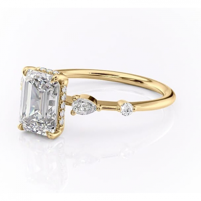 Inel de logodnă Azalea din aur Galben 14kt cu moissanite tăietură smarald – Montură cu trei pietre rafinată pentru profil mediu | Personalizează și configurează gratuit online [7]