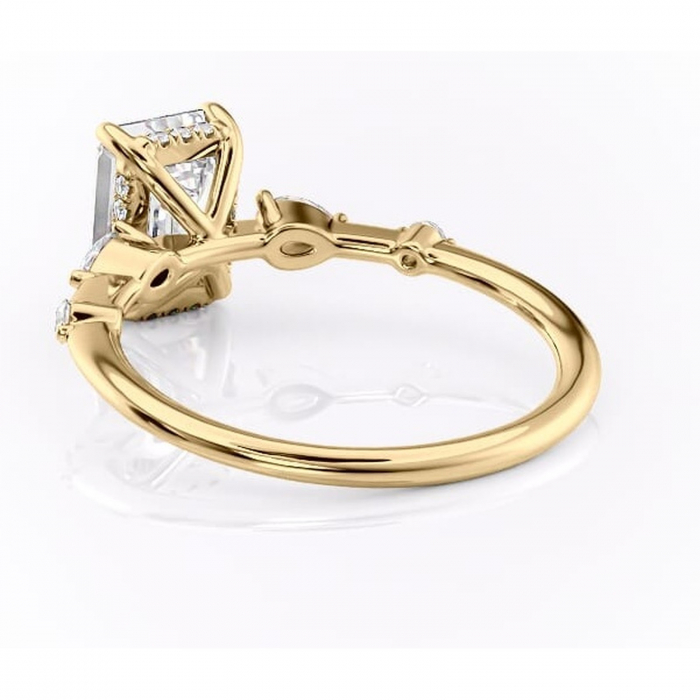 Inel de logodnă Azalea din aur Galben 14kt cu moissanite tăietură smarald – Montură cu trei pietre rafinată pentru profil mediu | Personalizează și configurează gratuit online [4]