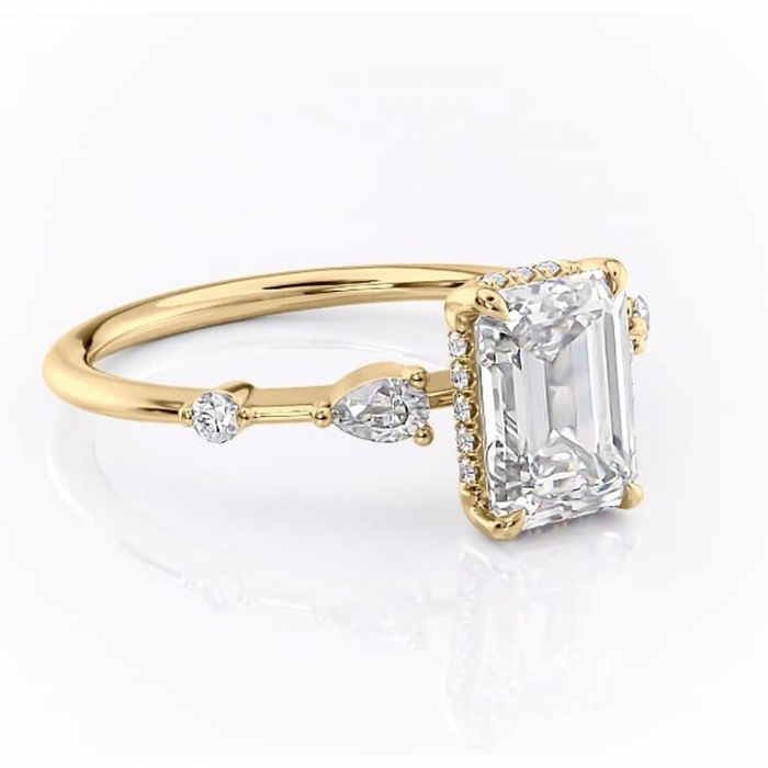 Inel de logodnă Azalea din aur Galben 14kt cu moissanite tăietură smarald – Montură cu trei pietre rafinată pentru profil mediu | Personalizează și configurează gratuit online [1]