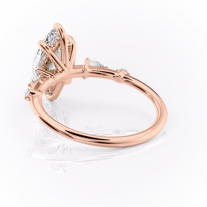 Inel de logodnă Azalea din aur Rose 18kt cu moissanite tăietură marquise – Montură cu trei pietre rafinată pentru profil mediu | Personalizează și configurează gratuit online [4]