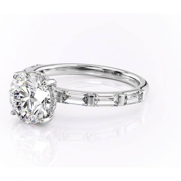 Inel de logodnă Beatrice din aur Alb 14kt cu moissanite tăietură rotundă – Montură cu canal rafinată pentru profil înalt | Personalizează și configurează gratuit online [7]