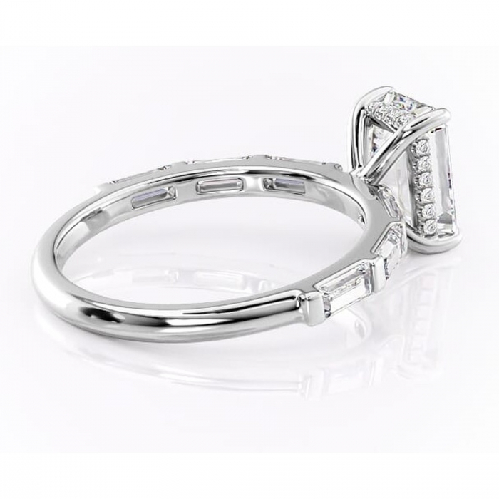 Inel de logodnă Beatrice din aur Alb 14kt cu moissanite tăietură smarald – Montură cu canal rafinată pentru profil înalt | Personalizează și configurează gratuit online [3]