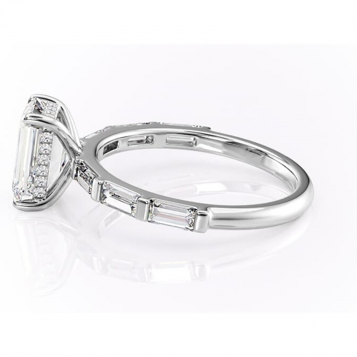 Inel de logodnă Beatrice din aur Alb 14kt cu moissanite tăietură smarald – Montură cu canal rafinată pentru profil înalt | Personalizează și configurează gratuit online [6]