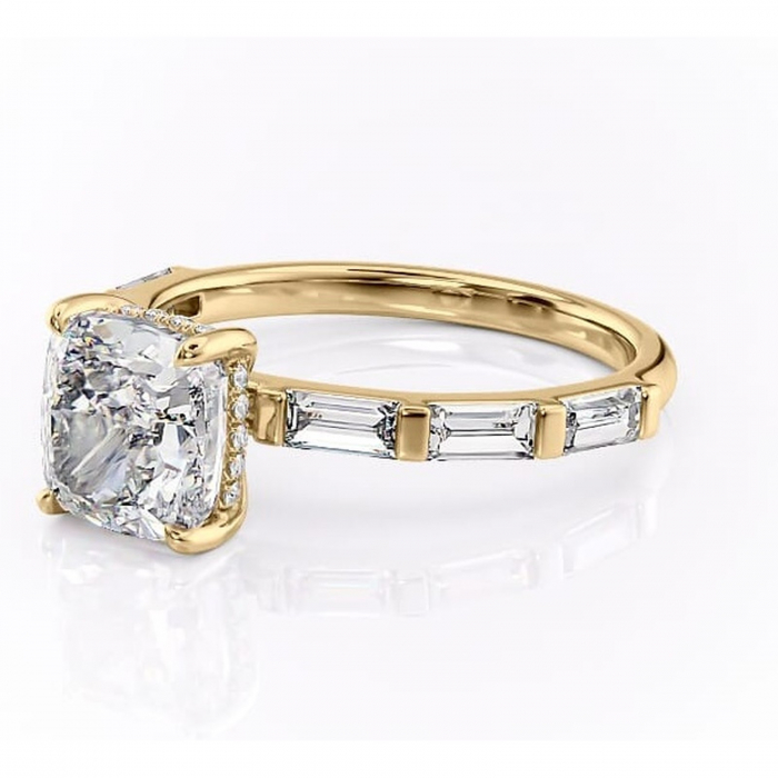 Inel de logodnă Beatrice din aur Galben 14kt cu moissanite tăietură pernă – Montură cu canal rafinată pentru profil înalt | Personalizează și configurează gratuit online [7]