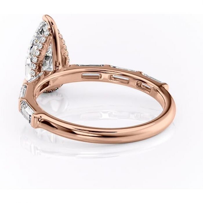 Inel de logodnă Beatrice din aur Rose 18kt cu moissanite tăietură pară – Montură cu canal rafinată pentru profil înalt | Personalizează și configurează gratuit online [4]