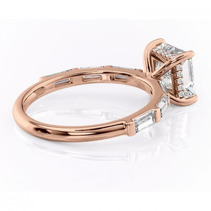 Inel de logodnă Beatrice din aur Rose 14kt cu moissanite tăietură princess – Montură cu canal rafinată pentru profil înalt | Personalizează și configurează gratuit online [3]