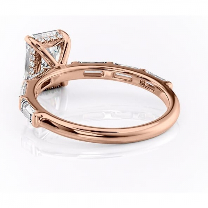 Inel de logodnă Beatrice din aur Rose 14kt cu moissanite tăietură radiantă – Montură cu canal rafinată pentru profil înalt | Personalizează și configurează gratuit online [4]
