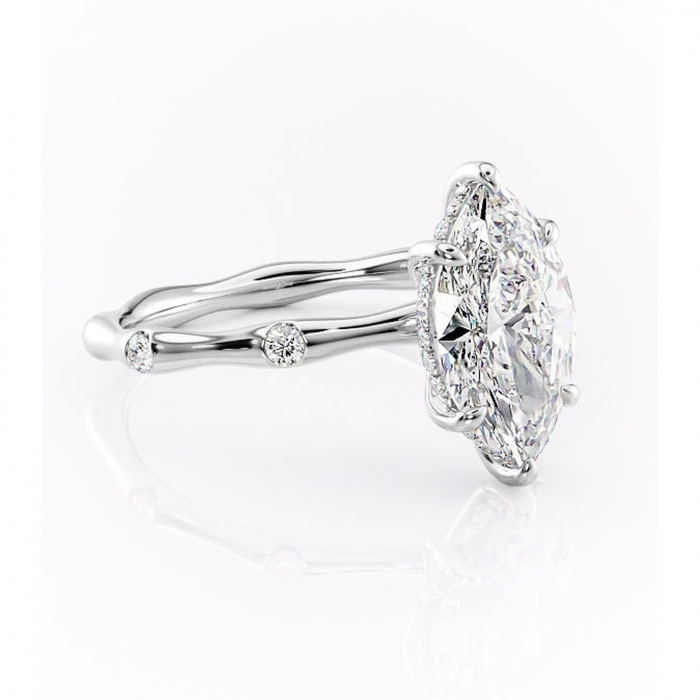 Inel de logodnă Bijou din aur Alb 14kt cu moissanite tăietură marquise – Pietre laterale rafinată pentru profil înalt | Personalizează și configurează gratuit online [1]