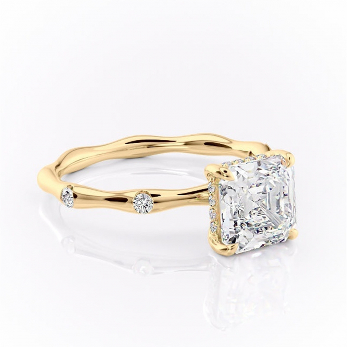 Inel de logodnă Bijou din aur Galben 14kt cu moissanite tăietură asscher – Pietre laterale rafinată pentru profil înalt | Personalizează și configurează gratuit online [1]