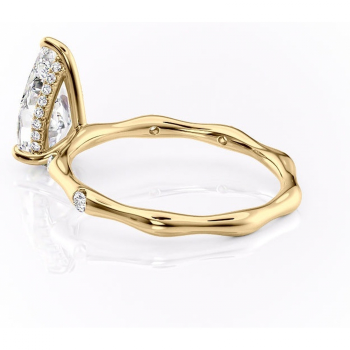 Inel de logodnă Bijou din aur Galben 18kt cu moissanite tăietură pară – Pietre laterale rafinată pentru profil înalt | Personalizează și configurează gratuit online [5]