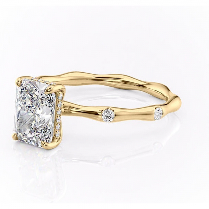 Inel de logodnă Bijou din aur Galben 18kt cu moissanite tăietură radiantă – Pietre laterale rafinată pentru profil înalt | Personalizează și configurează gratuit online [7]