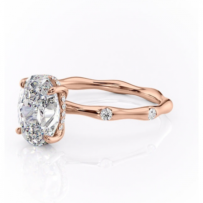 Inel de logodnă Bijou din aur Rose 14kt cu moissanite tăietură ovală – Pietre laterale rafinată pentru profil înalt | Personalizează și configurează gratuit online [7]