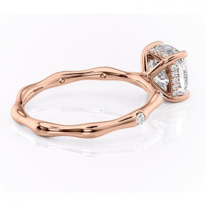 Inel de logodnă Bijou din aur Rose 14kt cu moissanite tăietură pernă – Pietre laterale rafinată pentru profil înalt | Personalizează și configurează gratuit online [3]