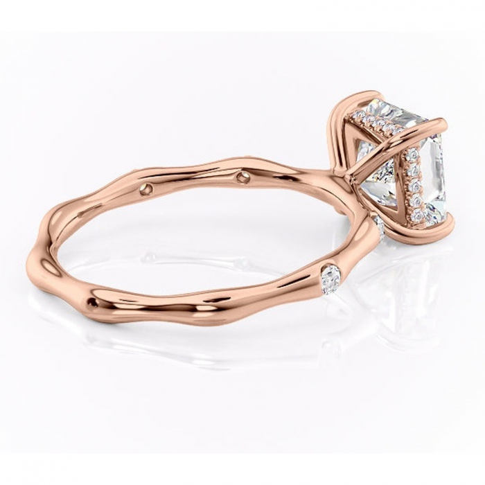 Inel de logodnă Bijou din aur Rose 14kt cu moissanite tăietură princess – Pietre laterale rafinată pentru profil înalt | Personalizează și configurează gratuit online [3]