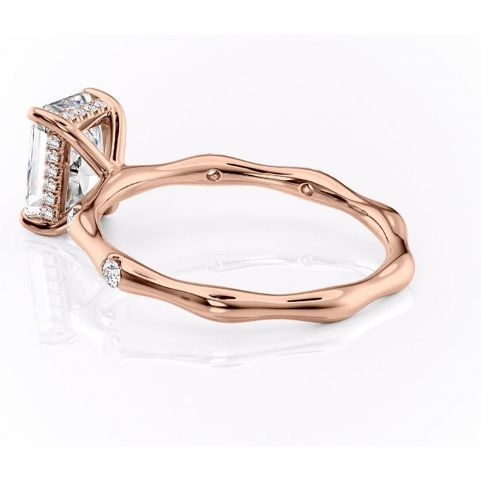 Inel de logodnă Bijou din aur Rose 14kt cu moissanite tăietură radiantă – Pietre laterale rafinată pentru profil înalt | Personalizează și configurează gratuit online [5]