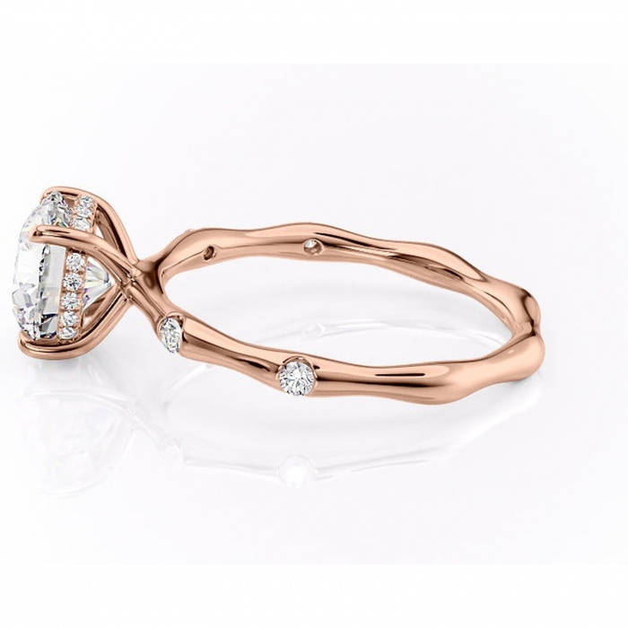 Inel de logodnă Bijou din aur Rose 14kt cu moissanite tăietură rotundă – Pietre laterale rafinată pentru profil înalt | Personalizează și configurează gratuit online [6]