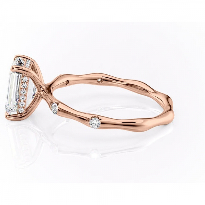 Inel de logodnă Bijou din aur Rose 14kt cu moissanite tăietură smarald – Pietre laterale rafinată pentru profil înalt | Personalizează și configurează gratuit online [6]