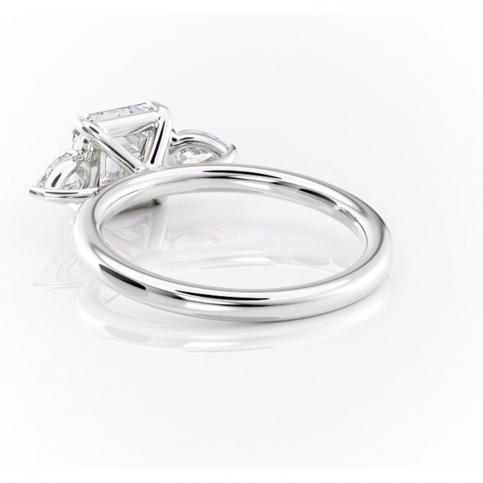 Inel de logodnă Blanche din aur Alb 14kt cu moissanite tăietură asscher – Montură cu trei pietre rafinată pentru profil înalt | Personalizează și configurează gratuit online [4]