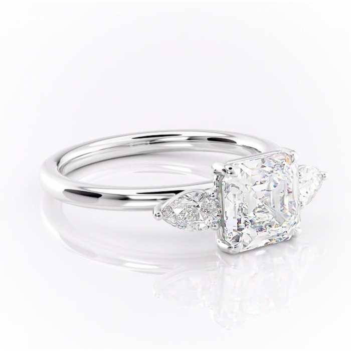 Inel de logodnă Blanche din aur Alb 14kt cu moissanite tăietură asscher – Montură cu trei pietre rafinată pentru profil înalt | Personalizează și configurează gratuit online [1]
