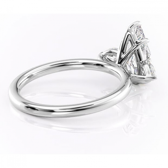 Inel de logodnă Blanche din aur Alb 14kt cu moissanite tăietură pară – Montură cu trei pietre rafinată pentru profil înalt | Personalizează și configurează gratuit online [3]