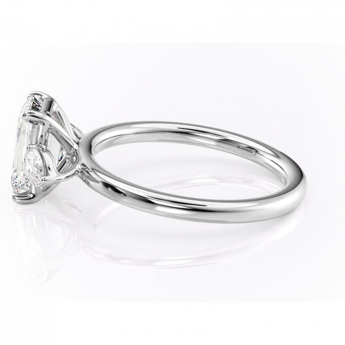 Inel de logodnă Blanche din aur Alb 14kt cu moissanite tăietură smarald – Montură cu trei pietre rafinată pentru profil înalt | Personalizează și configurează gratuit online [6]