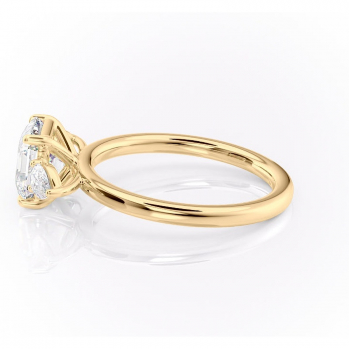 Inel de logodnă Blanche din aur Galben 14kt cu moissanite tăietură asscher – Montură cu trei pietre rafinată pentru profil înalt | Personalizează și configurează gratuit online [6]