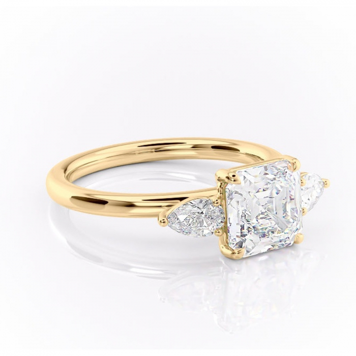 Inel de logodnă Blanche din aur Galben 14kt cu moissanite tăietură asscher – Montură cu trei pietre rafinată pentru profil înalt | Personalizează și configurează gratuit online [1]