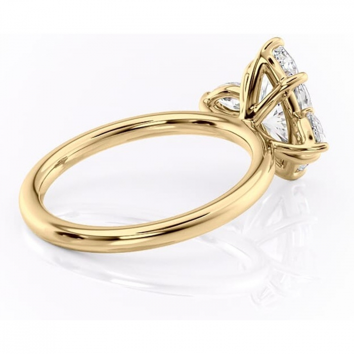 Inel de logodnă Blanche din aur Galben 14kt cu moissanite tăietură marquise – Montură cu trei pietre rafinată pentru profil înalt | Personalizează și configurează gratuit online [3]