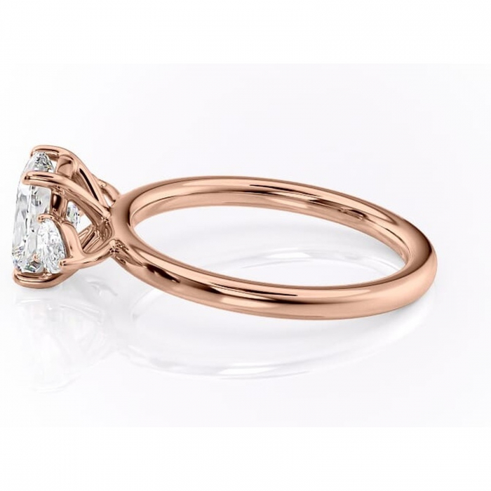 Inel de logodnă Blanche din aur Rose 14kt cu moissanite tăietură asscher – Montură cu trei pietre rafinată pentru profil înalt | Personalizează și configurează gratuit online [6]